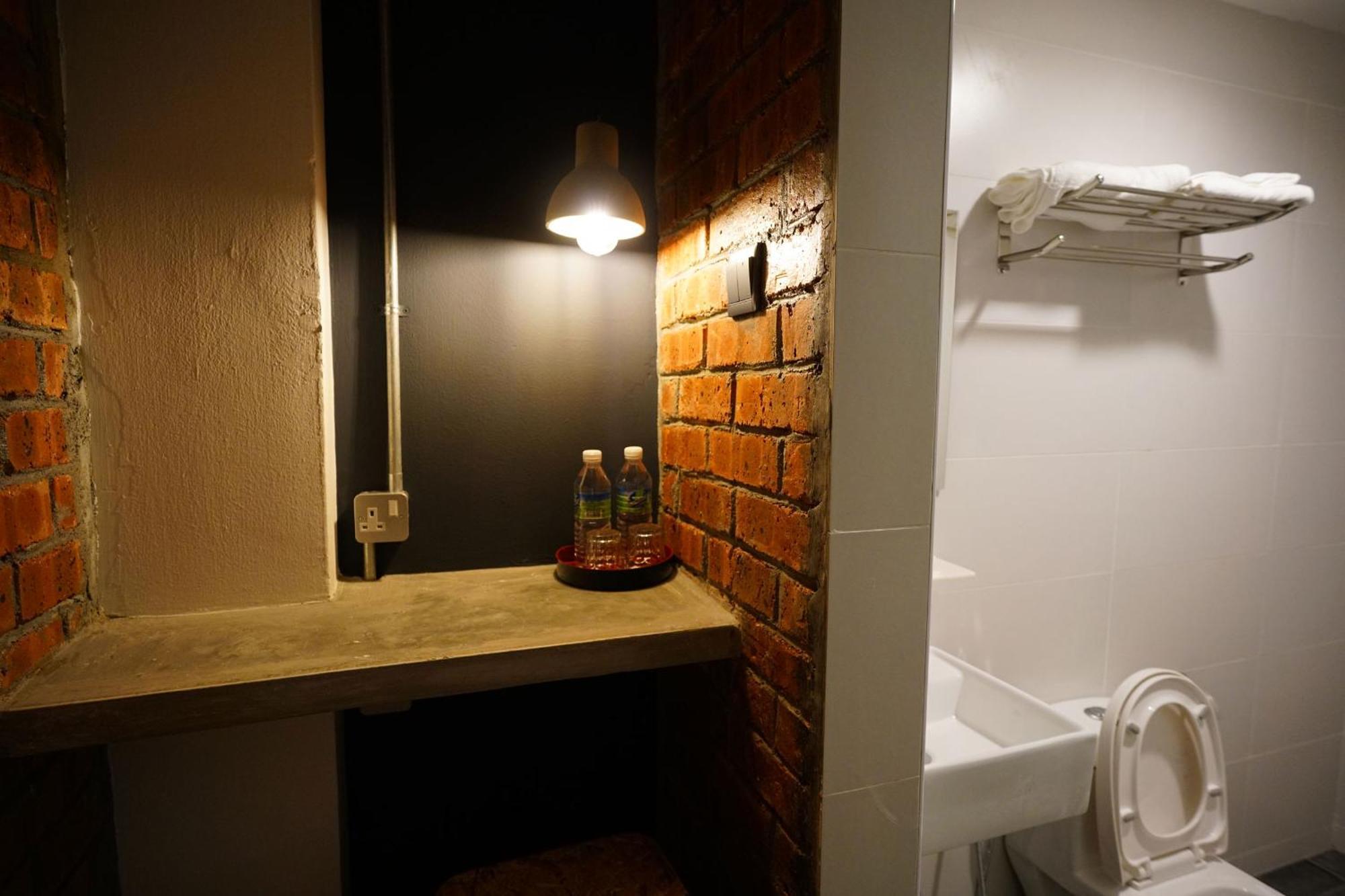 Brick Box Hotel @ Oldtown Ipoh Rom bilde